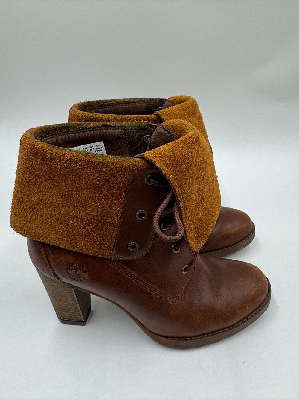Timberland Women's Brown Leather Ankle Boots with Rust Suede Fold-Over Cuff